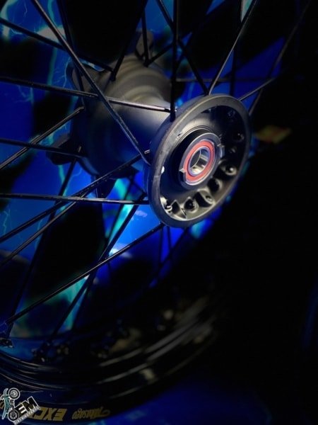 Custom dirt bike wheels