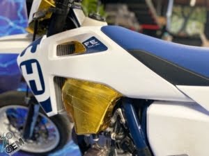 1983 DR250 gas tank heat wrap Gold Graphics