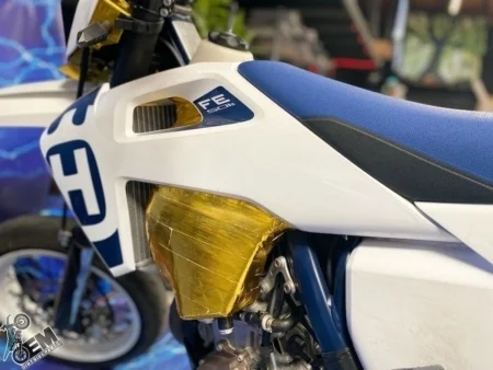 Honda CR250R gas tank heat wrap Gold Graphics