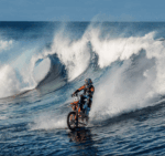 Husqvarna 701 Supermoto Vacations USA Hawaii: Surf & Turf